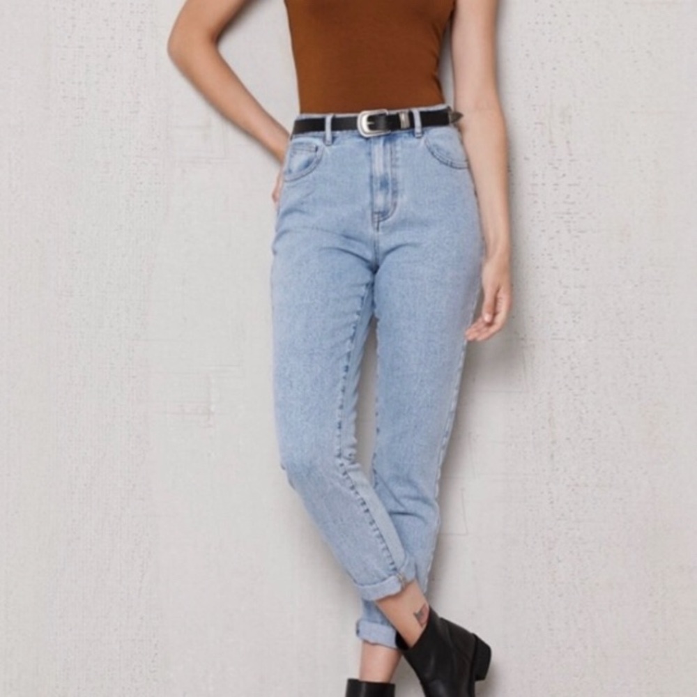 pacsun light wash mom jeans